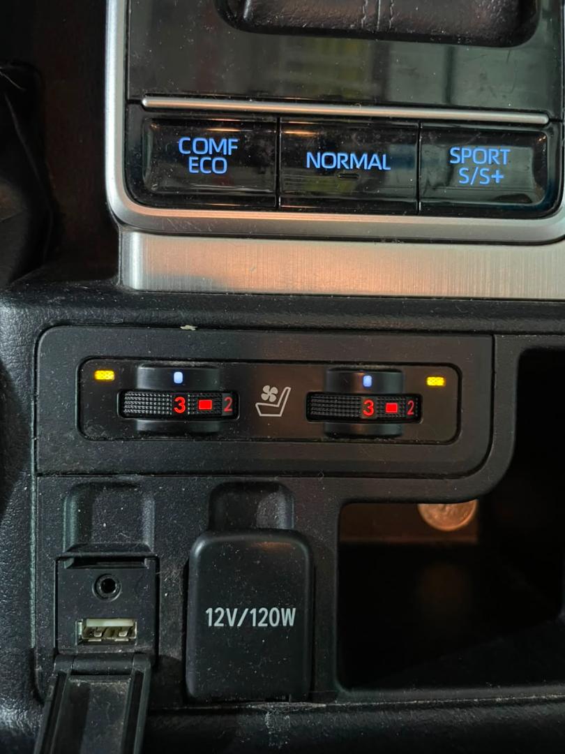 Toyota Land Cruiser Prado — foto 20 de 24