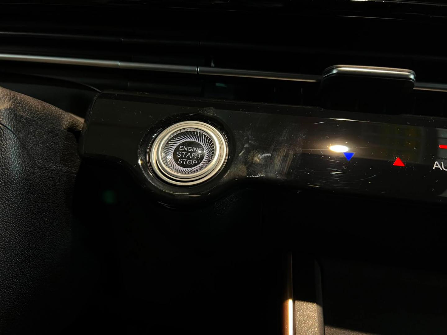 Omoda C5 — foto 12 de 23