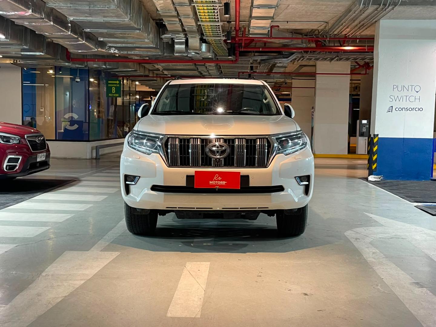 Toyota Land Cruiser Prado — foto 2 de 24