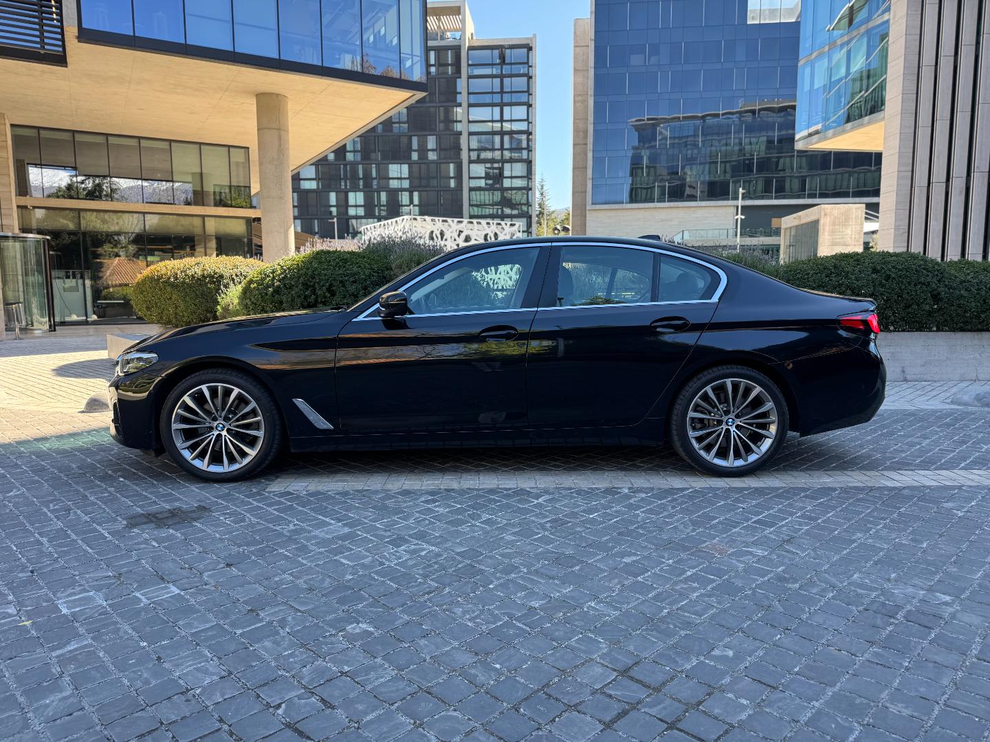 BMW 520D — foto 7 de 18