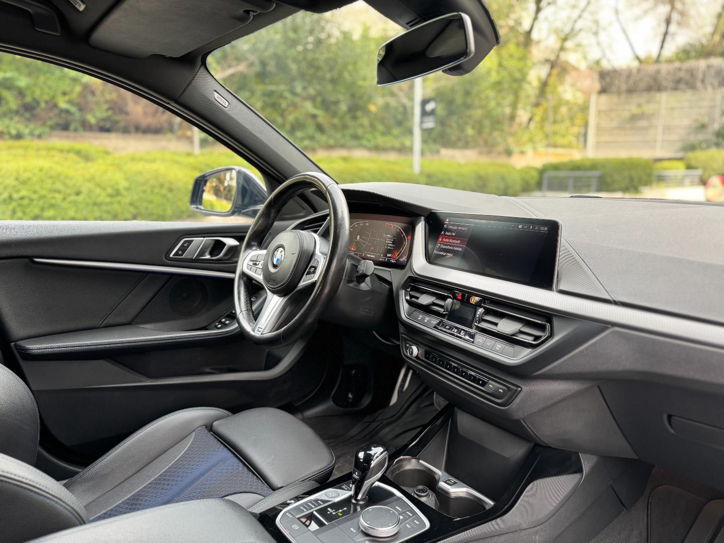 BMW 118I — foto 15 de 19