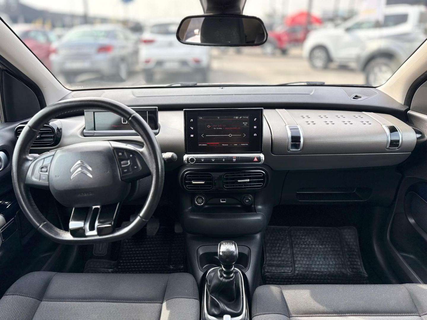 Citroën C4 Cactus — foto 18 de 20
