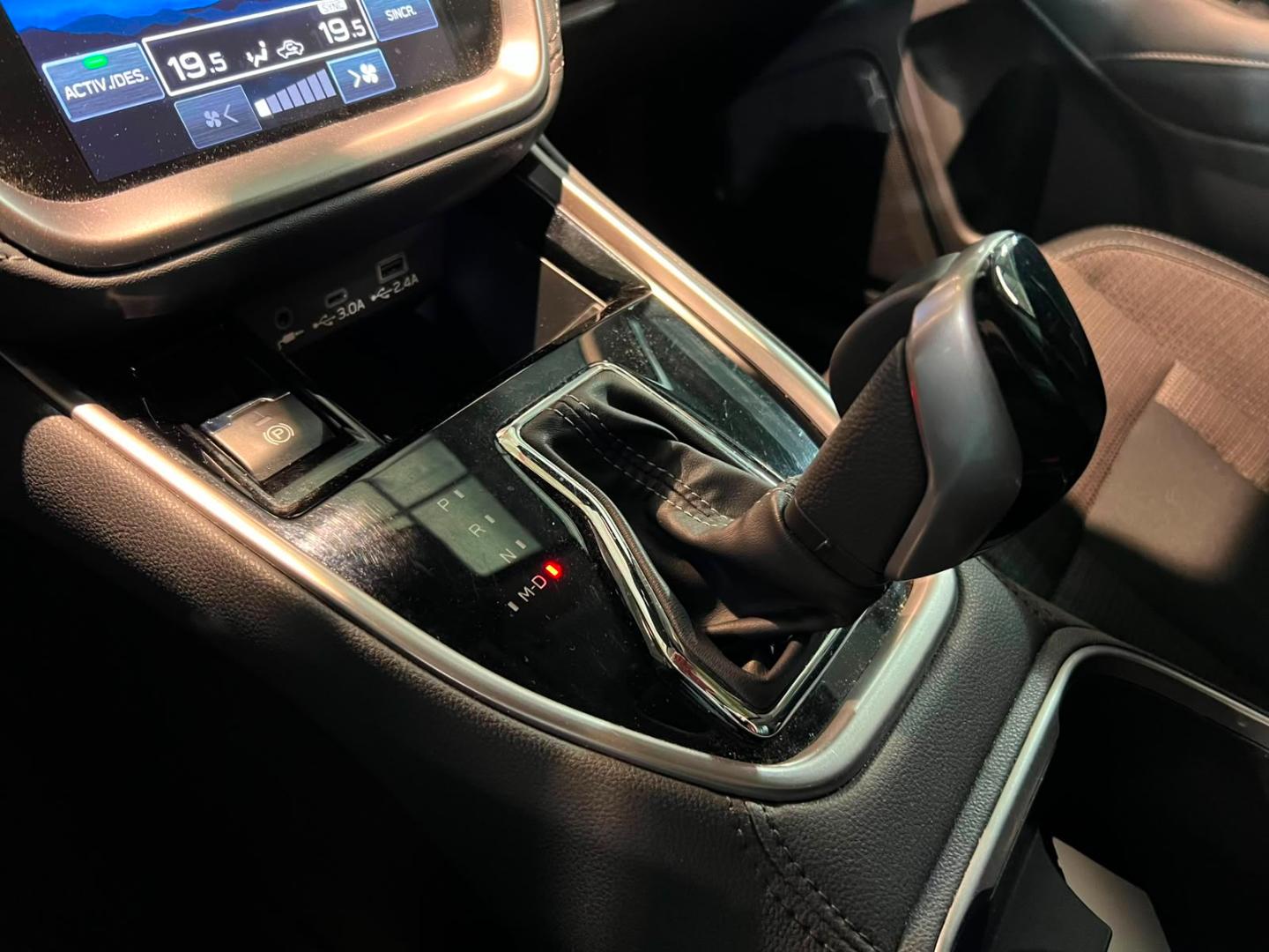 Subaru Outback — foto 19 de 23