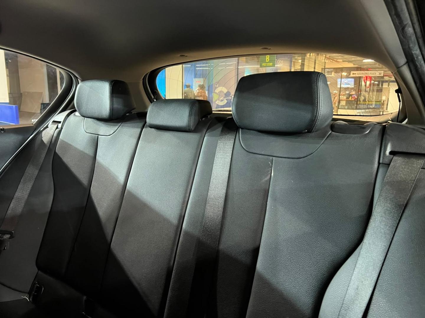 BMW 118I — foto 20 de 20