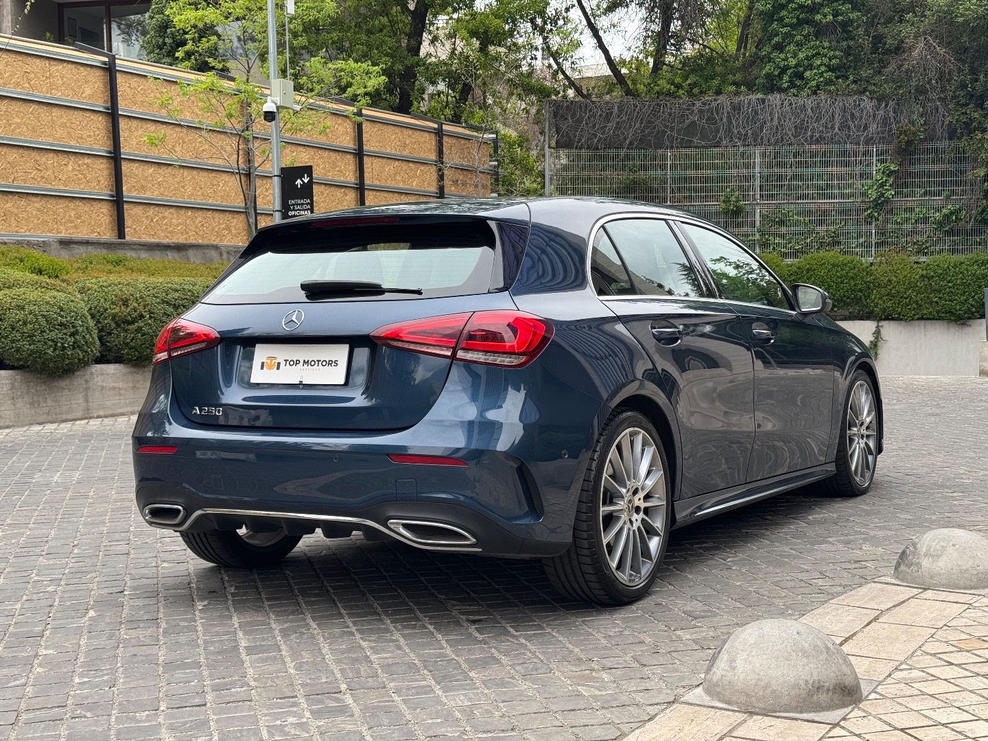 Mercedes-Benz A250 — foto 4 de 17