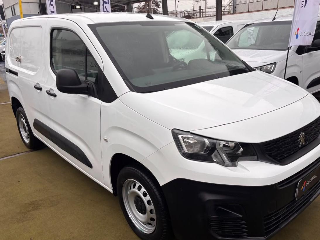 Peugeot PARTNER 2021 (1/10)
