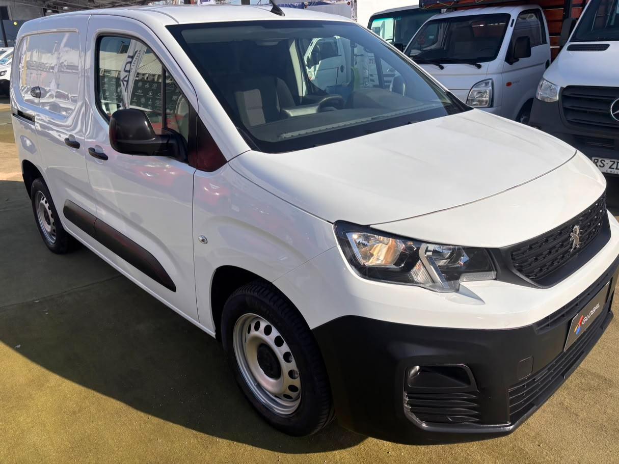Peugeot PARTNER 2021 (1/10)