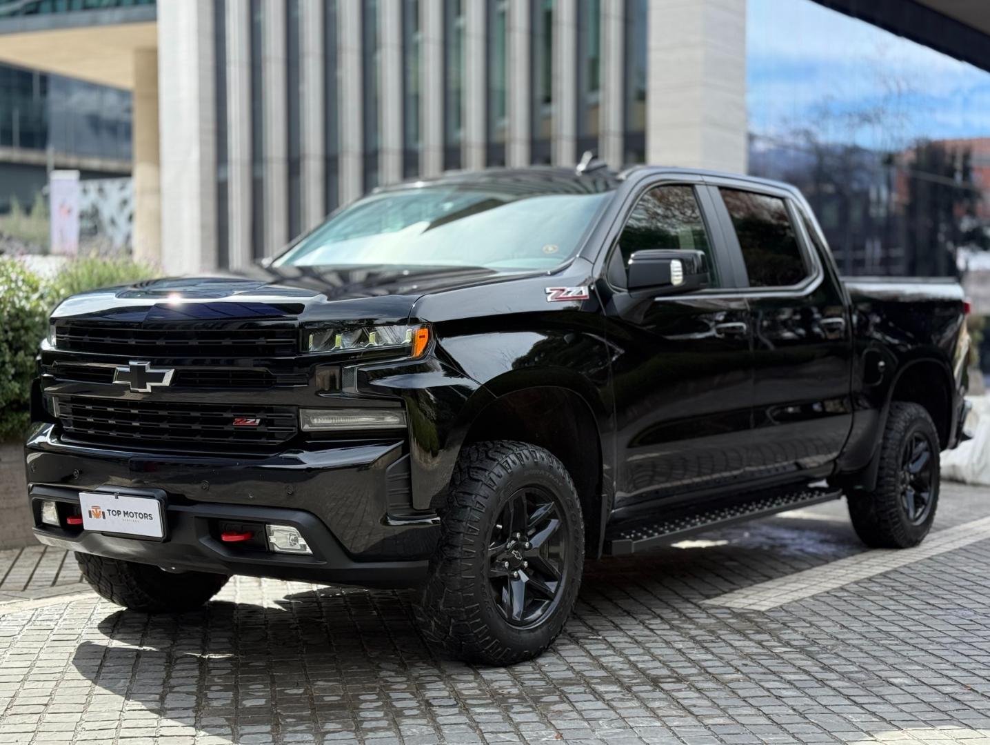 Chevrolet SILVERADO TRAIL BOSS LT Z71 5.3 2021 (1/19)