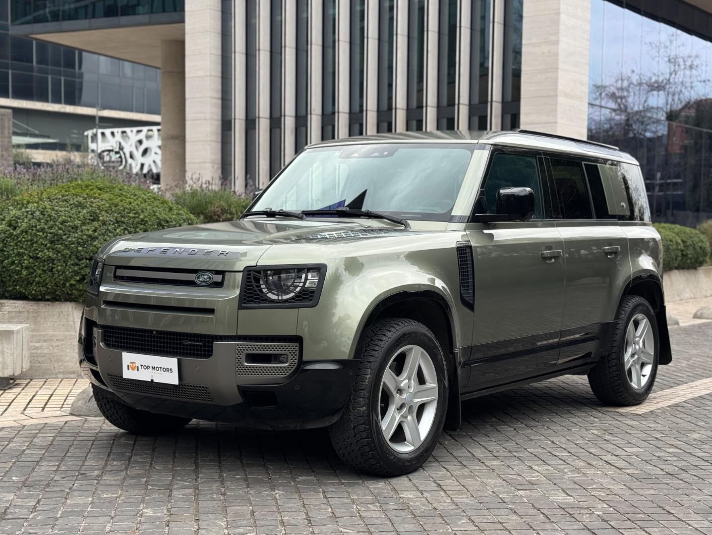 Land Rover DEFENDER 2024 (1/19)