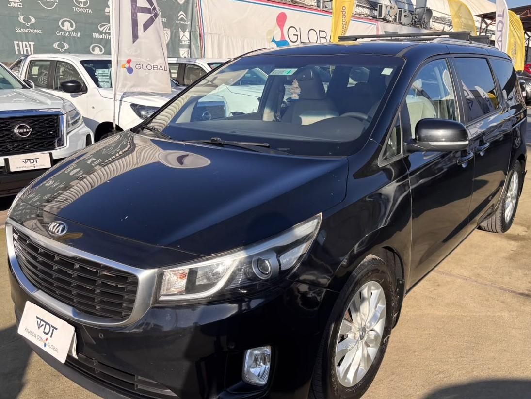 Kia Grand Carnival 2015 (1/10)