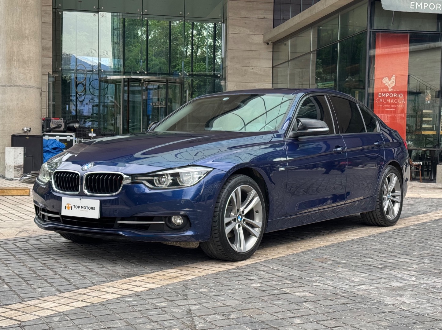 BMW 320I